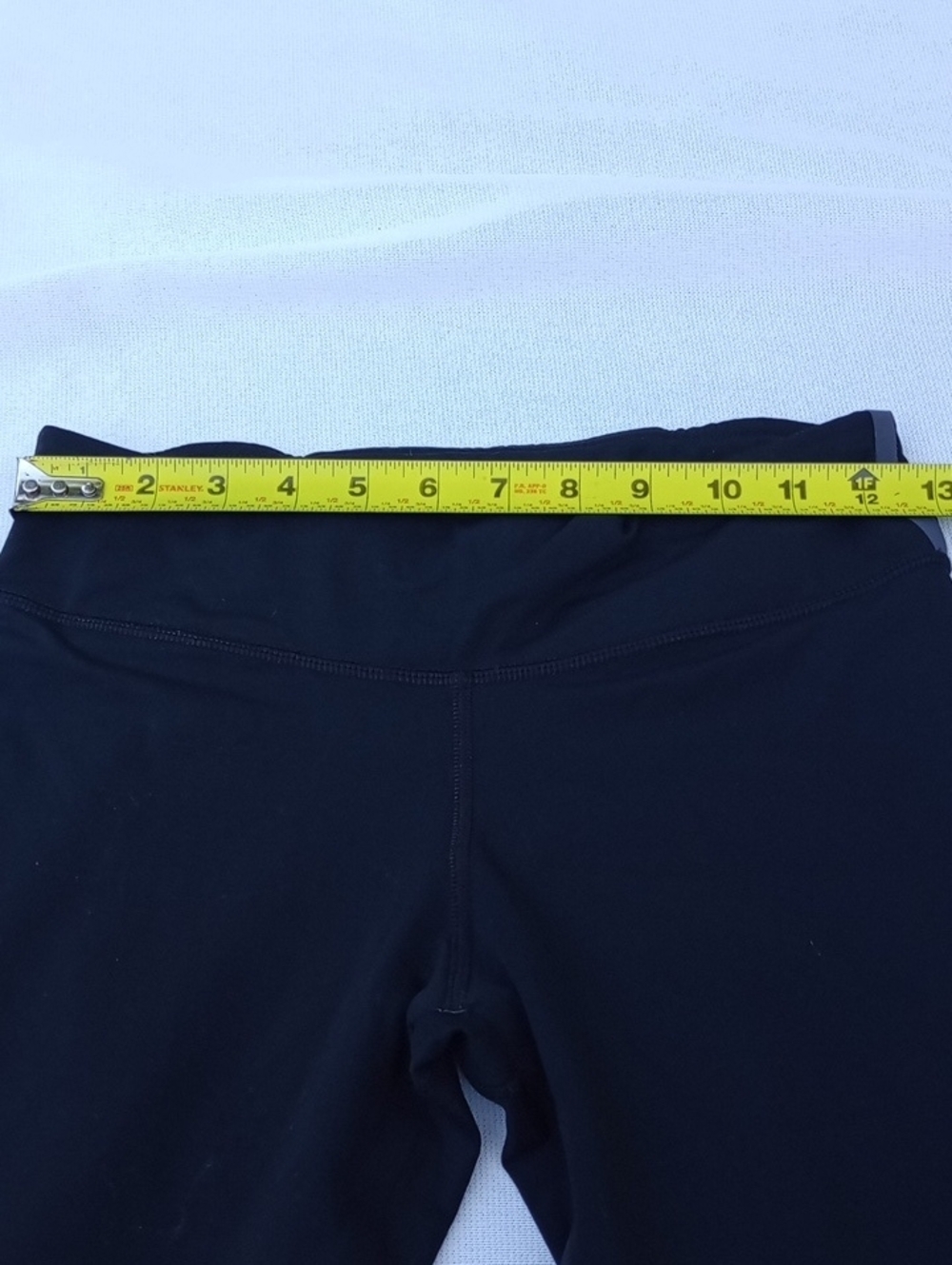 lululemon athletica Black Cropped Women's‎ Jeggings - Picture 7 of 10